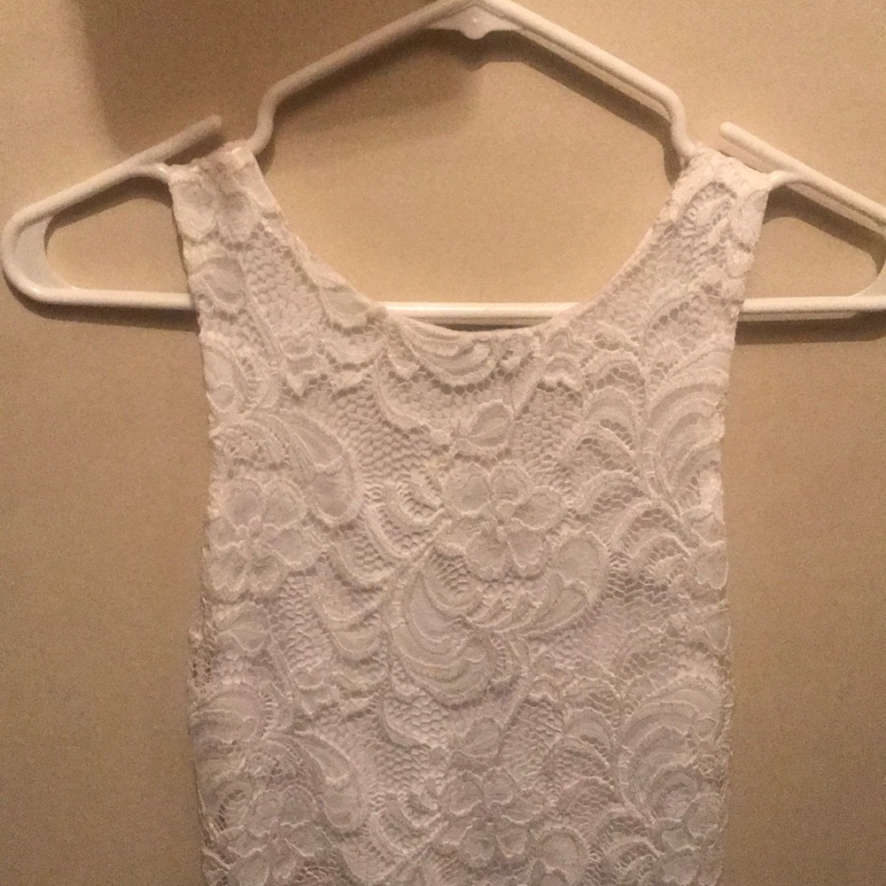 While Dress - image 3